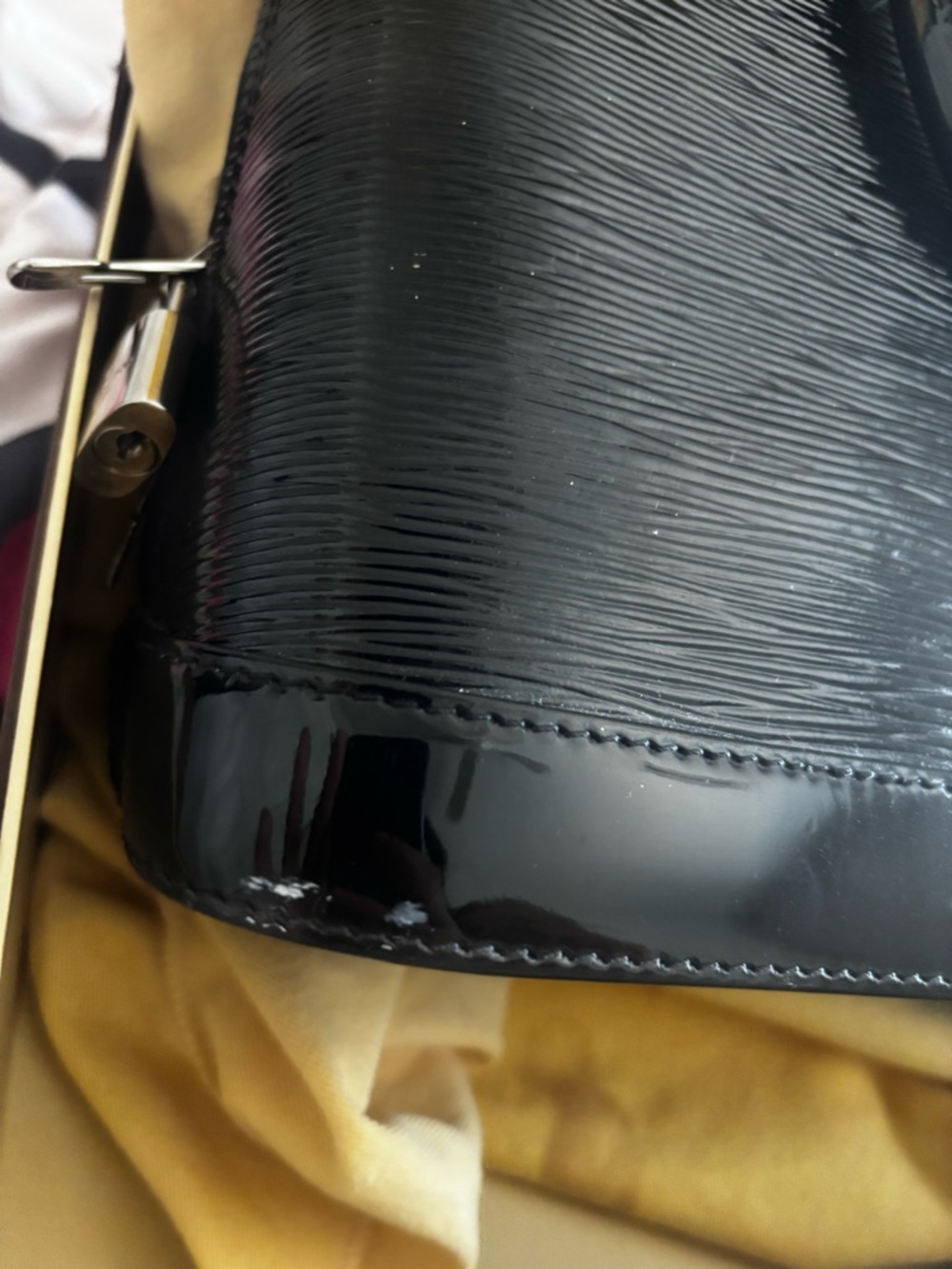 Louis Vuitton black Alma Pm - Picture 9 of 11
